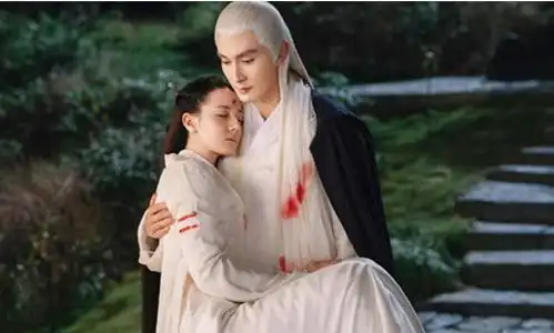 因太帅被杨幂相中,如今红得一塌糊涂,谁曾想他原是快递小哥