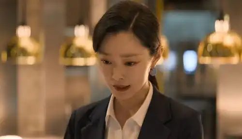 才播5集,评分达8.8,观众终于有部值得我熬通宵追的都市大剧了
