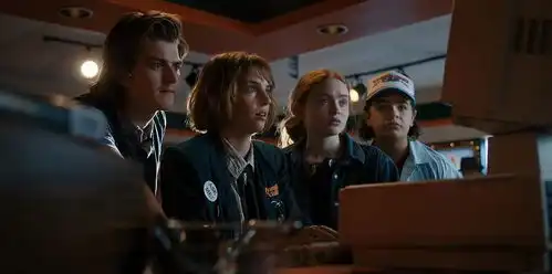 夏天最惬意的事就是西瓜空调和怪奇物语
