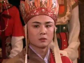 徐少华穿袈裟捞金脸圆体胖发福昔日唐僧形象不再让人唏嘘
