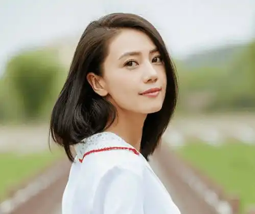 高圆圆剧照引发热议不仅是老气,饰演宋美龄,气场也太弱了
