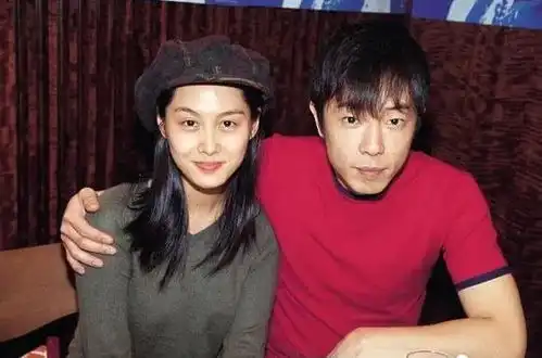 朱茵为丈夫黄贯中庆生12岁女儿照片曝光,黄莺长相好似妈妈