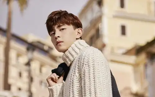 没等到海上繁花,网传李沁迎新剧,搭档在一起中的老熟人