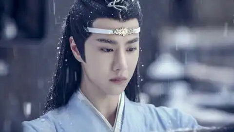 相思垢,寒江陪烟火,月伴星如昨,可你怎么独留我一个人过...
