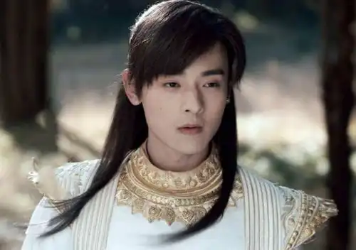 段誉身怀北冥神功,能否吸走张无忌的内力张无忌重伤后给出答案
