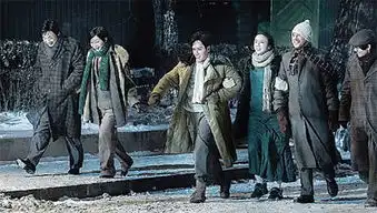 goldeneralackssilverscreenluster
