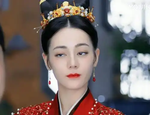 迪丽热巴,收手吧没完没了的当混子,片约再多观众也会看腻