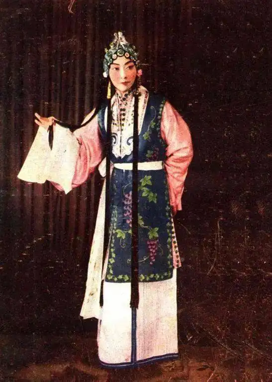 说什么花好月圆人亦寿,山河万里几多愁梅兰芳与生死恨