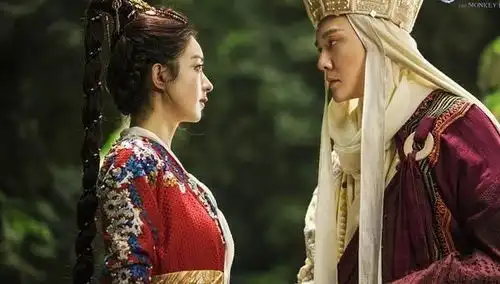 初食走进新疆探秘岁月印记里龟兹的东西方文化