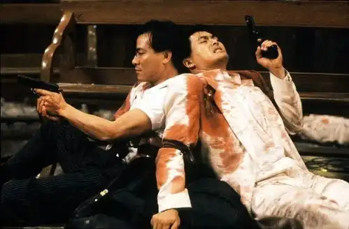 港片的港味,除了御女,还有不断的搞基
