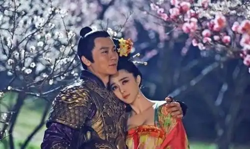 为了范冰冰抛弃张馨予的李晨,转身又抛弃了范冰冰,到底是为何
