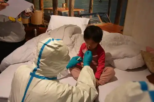无人入眠深圳版钻石公主号的至暗时刻更多细节被披露

