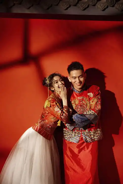 盘点中式礼服之美,国人必拍婚纱照,分分钟变高级