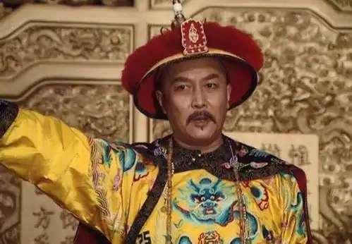 手握重兵却不参与九子夺嫡,康熙唯一善终的儿子,70岁被乾隆重用

