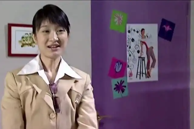 家有儿女明明姐找工作信心大挫,白领要求太高服务员看不上,就业太难了