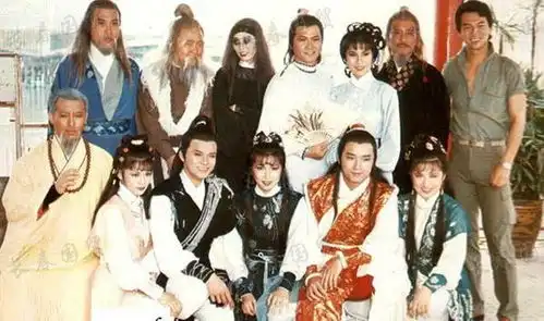 还记得83版射雕里的一灯大师吗如今88岁变成这样了