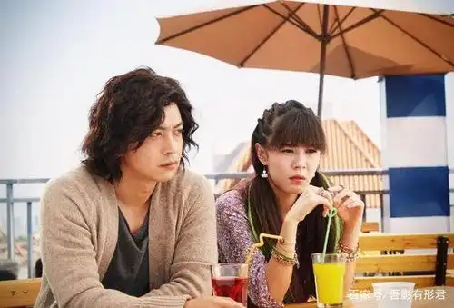 没想到除了爱情公寓,李佳航还和老婆李晟演过这些,张大炮好样的