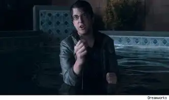 新天师斗僵尸放剧照法瑞尔变身吸血鬼
