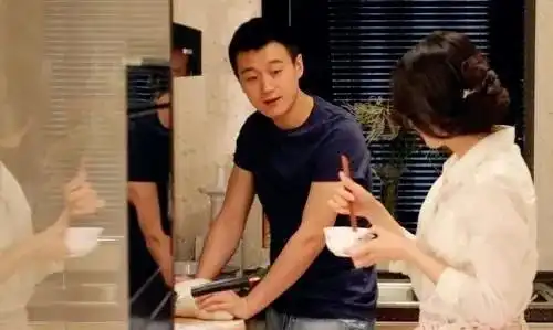 佟大为我这辈子最正确的决定,就是分手之后拿着戒指找关悦复合
