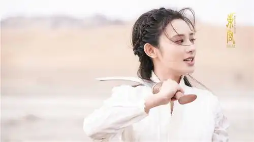 10位结局被编剧赐死的女主白鹿跳城墙死,迪丽热巴被男主杀死,赵丽颖为救男主死