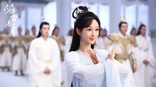 沉香如屑剧照曝光,杨紫造型梦回锦觅,男主白发造型有点绝