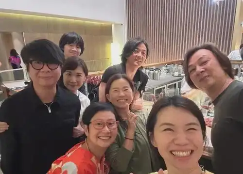 导演刘伟强64岁生日派对,古惑仔演员齐聚,郑伊健状态显苍老
