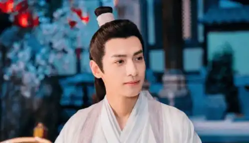 凭借某个角色大火的四位男演员,罗云熙在列,有你喜爱的吗
