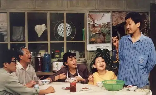 同样演情景喜剧,都在11岁成名,杨紫和关凌放一起差距就出来了