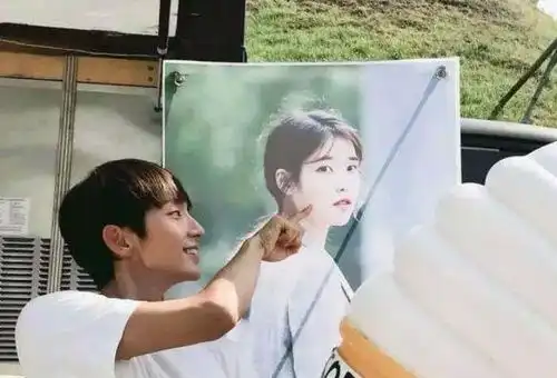 李准基为iu助演德鲁纳酒店你俩不打算把友情升华成爱情吗