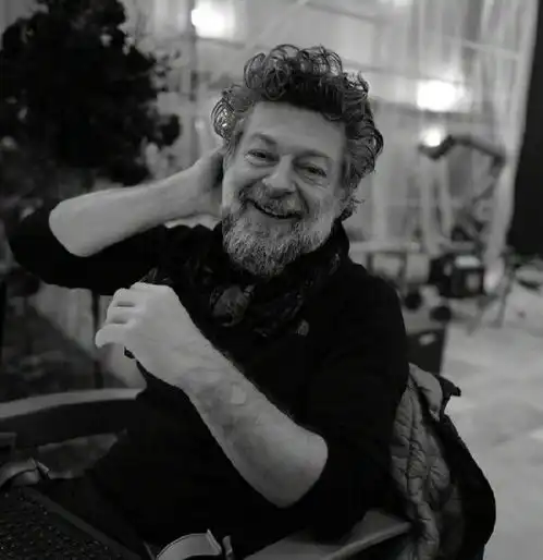 漫威超英电影毒液2杀青汤姆哈迪曝光片场剧照
