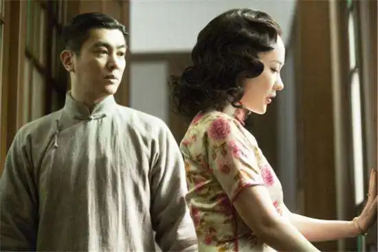 杜江霍思燕是有多恩爱呀,红海行动等多部影视剧夫妻齐上阵