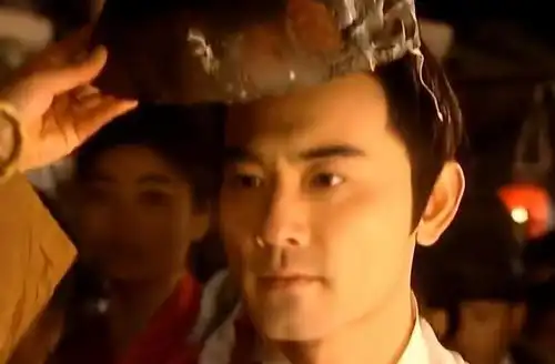 60岁美男子赵文瑄出道28年感情成谜,与哥哥一家子相依为命