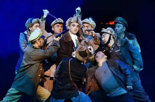 1947年杨子荣活捉座山雕,16天后壮烈牺牲,多年后一农民投案自首
