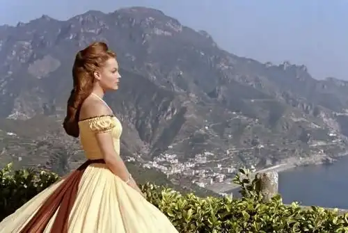 茜茜公主如何修成惊世美貌绝食自虐牛肉做面膜,你行吗