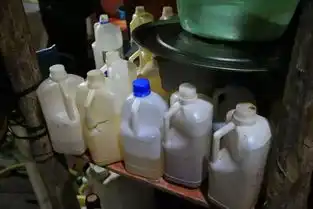 震惊丨广西一富豪成绝命毒师,能写制毒化学方程式