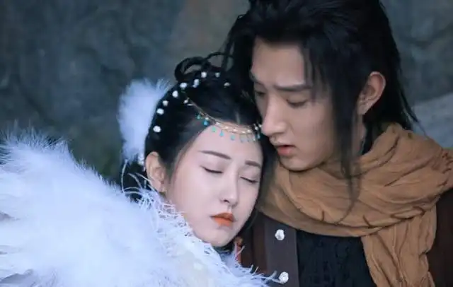 冰火凤于小彤一改往日儒雅造型,这个造型你喜欢吗
