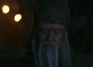 为什么说关羽自刎是新三国最经典的一段改编,请看于荣光表情