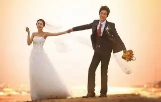 蜜桃2980元婚纱照
