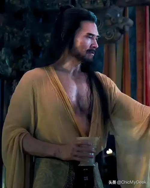 年轻都没脱,老了才要露62岁费翔精壮胸肌看呆网友