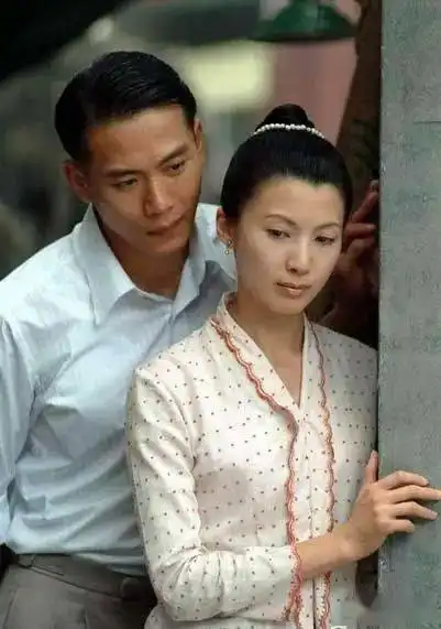 用最浓郁最多彩的服饰致敬蓝天航空制服东南亚南亚篇点亮传统
