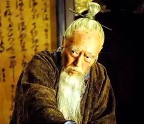 从嘉靖与严嵩管窥明朝君臣,强调了共生关系,却忽略了政治理想