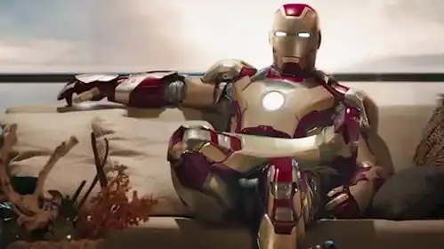 钢铁侠最恨的战甲,不仅丢脸,还差点害他命丧黄泉
