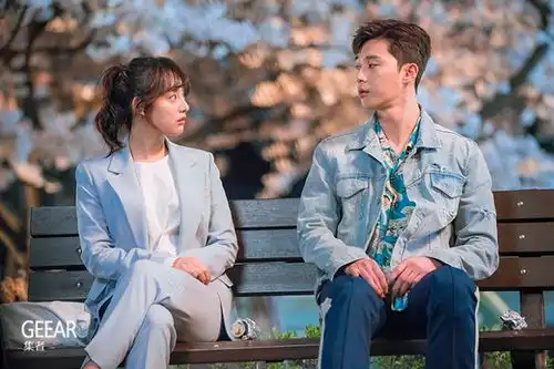 一个人的居家生活感到寂寞时,不妨回顾这几部精彩韩剧吧