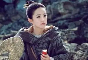 女星吃相,赵丽颖孙俪谢娜刘诗诗景甜迪丽热巴杨幂唐宁,谁最萌
