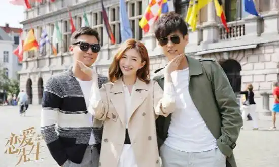 她是郑恺陈赫同学,沉寂多年,复出一年上春晚大器不一定晚成
