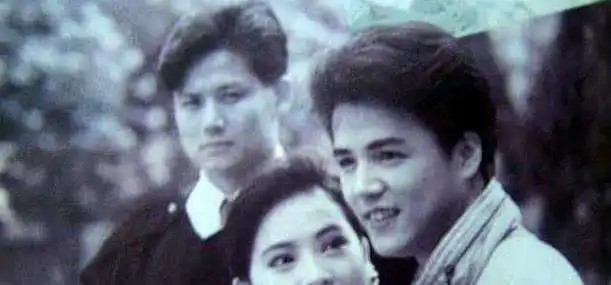 被求婚9次,收17亿大厦,300亿恩爱夫妻,经商比演戏更传奇张庭