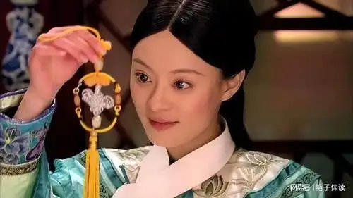 甄嬛传为何皇帝陪皇后睡觉,却将300万的同心结送给甄嬛