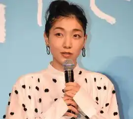 女演员边哺乳边拍戏,还找借口瞒剧组,网友电影里身材变化大