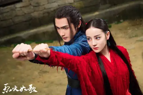 迪丽热巴烈火如歌制作特辑全网首发3月1日燃情开播
