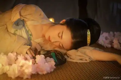 汉服仕女大明宫词终此一生,难寻太平